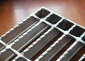 fabricate steel grating safety precautions